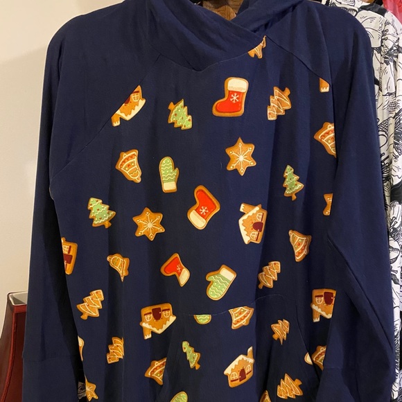 Lularoe Christmas Cookie Amber Hoodie 